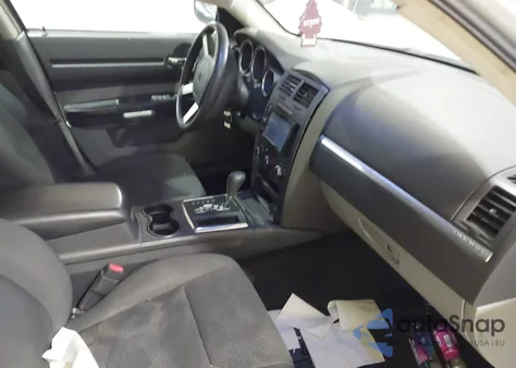 2008 Dodge Magnum z USA, uszkodzony, nr VIN 2D4FV47T08H177838